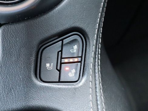 Used 2018 Chevrolet Tahoe Premier image 23