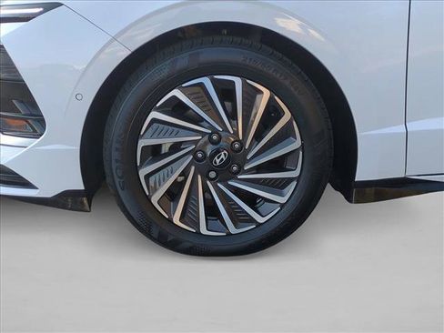 Certified 2024 Hyundai Sonata Limited image 28