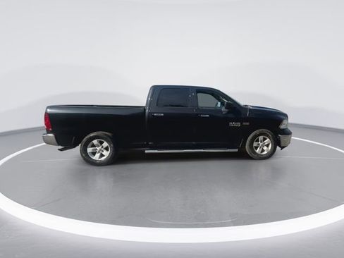 Used 2018 RAM 1500 Classic SLT image 13