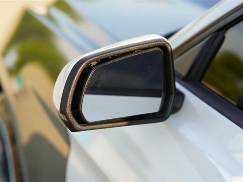 Used 2015 Ford Mustang Coupe RWD image 30
