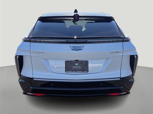 New 2025 Cadillac Lyriq Luxury image 3