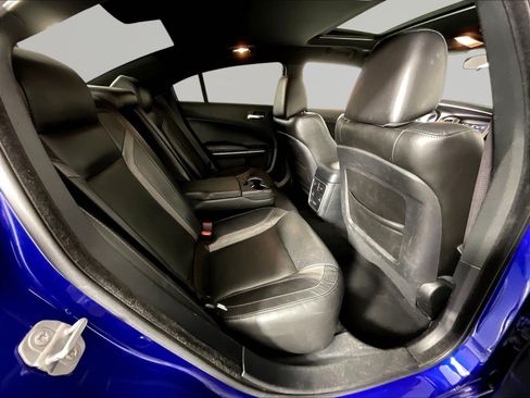 Used 2021 Dodge Charger SXT w/ Leather Interior Group RWD image 25