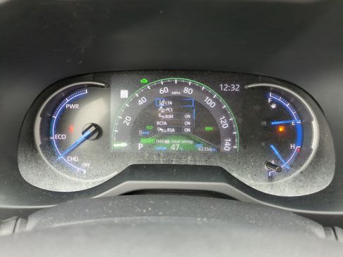 Used 2023 Toyota RAV4 XLE image 16