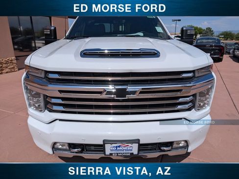 Used 2022 Chevrolet Silverado 2500 High Country w/ Technology Package AWD/4WD image 8