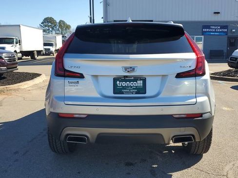 Used 2022 Cadillac XT4 Premium Luxury w/ Enhanced Visibility Package image 5