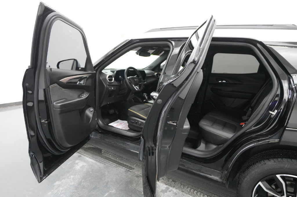 Used 2024 Chevrolet TrailBlazer ACTIV w/ Convenience Package AWD/4WD image 25