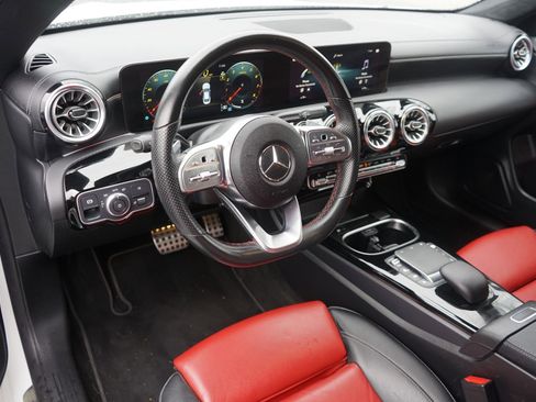 Used 2023 Mercedes-Benz CLA 250 image 18
