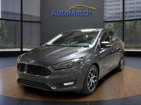 Used 2018 Ford Focus SEL image 3