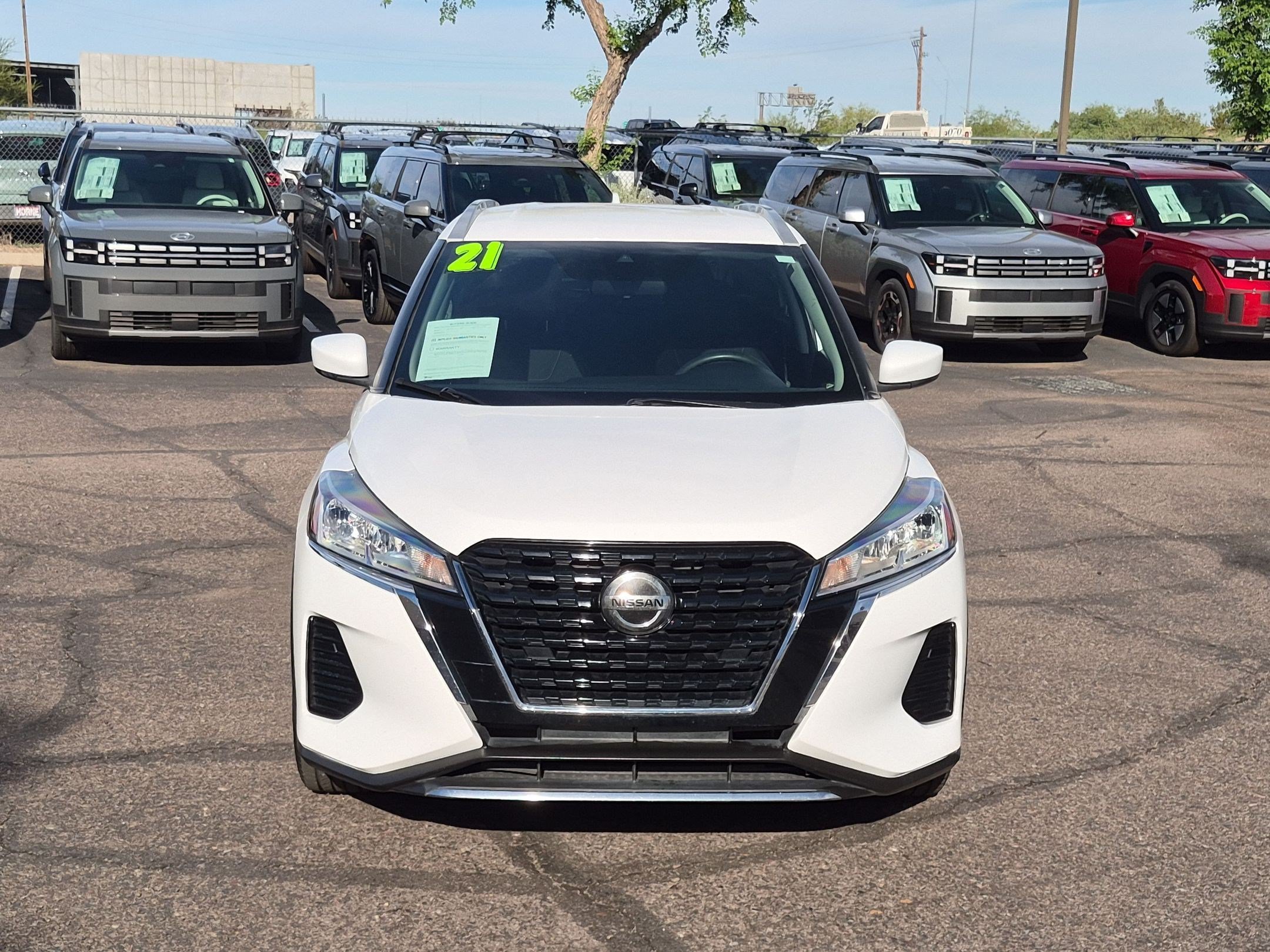 Used 2021 Nissan Kicks SV FWD image 2