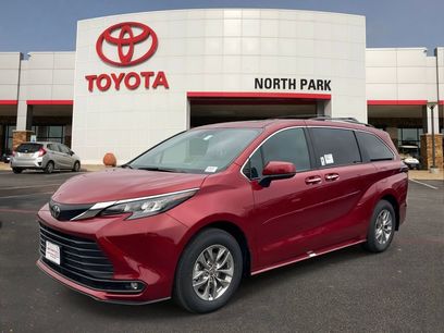 New 2026 Toyota Sienna XLE