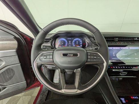 New 2026 Jeep Grand Cherokee Laredo image 19