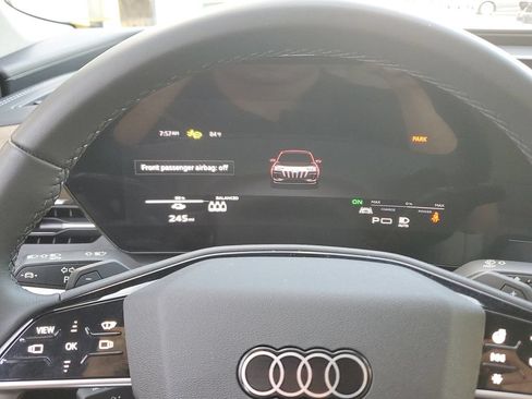 Used 2025 Audi Q6 e-tron Premium Plus w/ Premium Plus RWD image 26