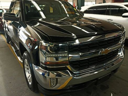 Used 2017 Chevrolet Silverado 1500 LT w/ All Star Edition image 6