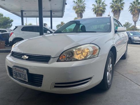 Used 2006 Chevrolet Impala LT w/ Preferred Equipment Group FWD image 2