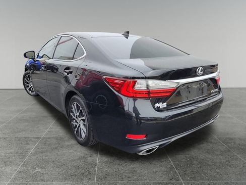 Used 2017 Lexus ES 350 w/ Luxury Package FWD image 5