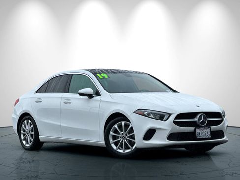 Used 2019 Mercedes-Benz A 220 image 2