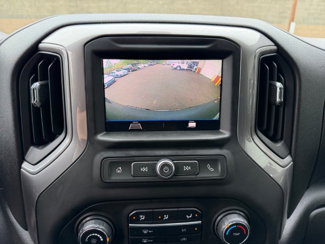 Used 2020 Chevrolet Silverado 1500 Custom w/ Custom Value Package AWD/4WD image 16