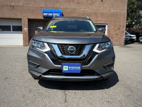 Used 2018 Nissan Rogue SV w/ Premium Package AWD/4WD image 2