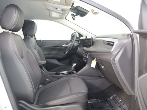 Used 2024 Buick Encore GX Preferred FWD image 10