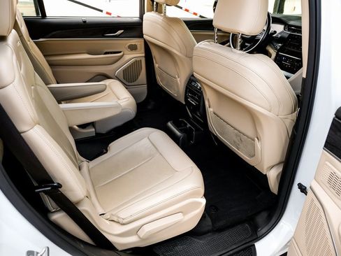 Used 2021 Jeep Grand Cherokee L Limited w/ Luxury Tech Group II image 47