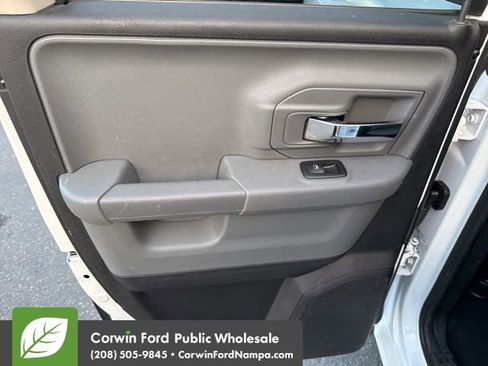 Used 2013 RAM 1500 Classic SLT image 27