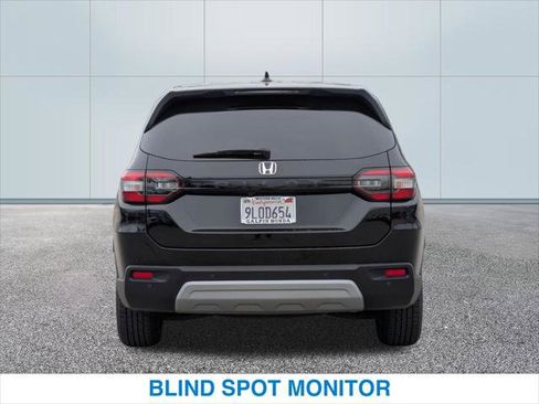 Certified 2024 Honda Pilot EX-L image 8