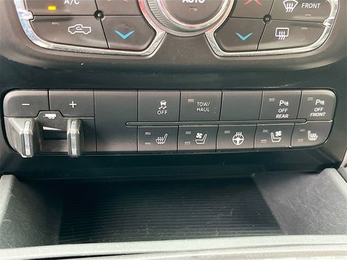 Used 2018 RAM 1500 Sport image 20