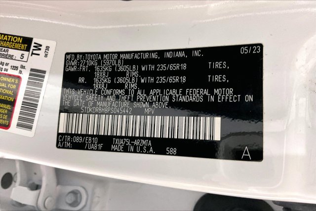 Used 2023 Toyota Highlander XLE AWD/4WD image 44