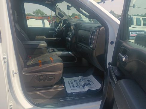 Used 2023 GMC Sierra 2500 AT4 w/ AT4 Premium Plus Package AWD/4WD image 13