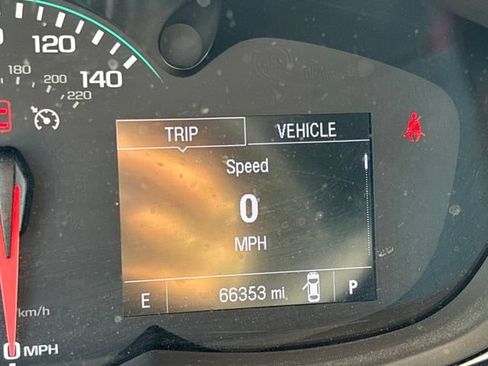 Used 2020 Chevrolet Trax LT w/ LT Convenience Package AWD/4WD image 14