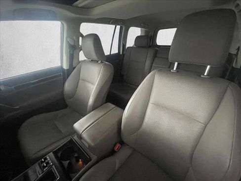 Used 2021 Lexus GX 460 image 12