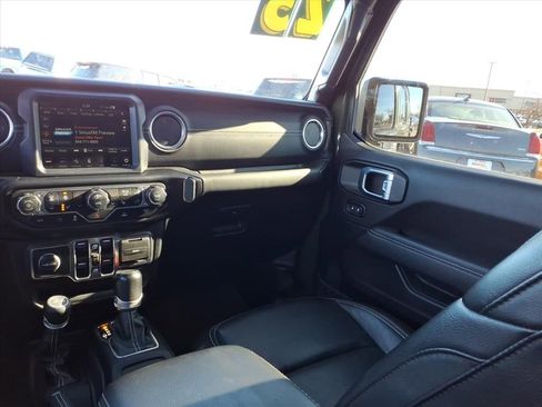 Certified 2023 Jeep Wrangler Unlimited Sahara w/ Cold Weather Group image 12