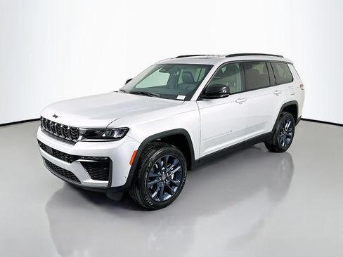 New 2026 Jeep Grand Cherokee L Limited AWD/4WD image 3