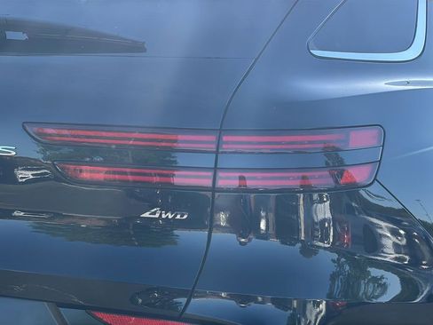 Certified 2026 Genesis GV70 2.5T AWD/4WD image 47