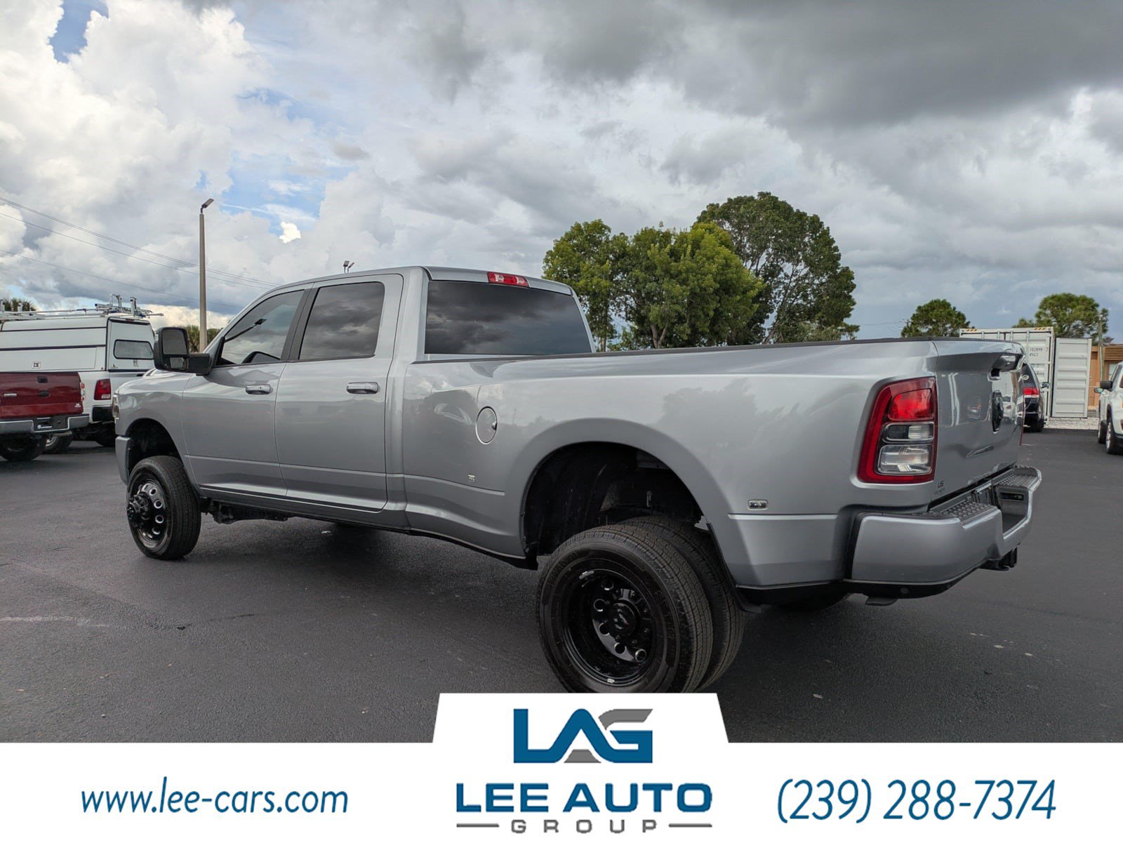 Used 2024 RAM 3500 Big Horn w/ Night Edition AWD/4WD image 5