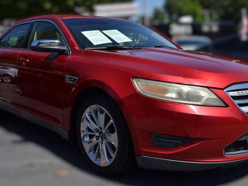 Used 2011 Ford Taurus Limited w/ 303A Rapid Spec Order Code image 4