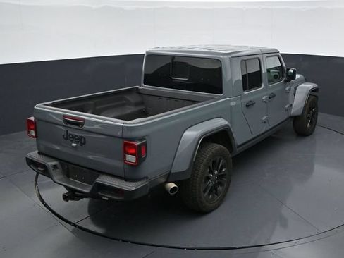 Used 2025 Jeep Gladiator Sport AWD/4WD image 26