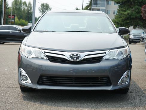 Used 2012 Toyota Camry XLE FWD image 8