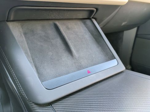 Used 2023 Tesla Model X Plaid image 17