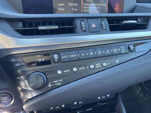 Used 2020 Lexus ES 350 w/ Premium Package image 19