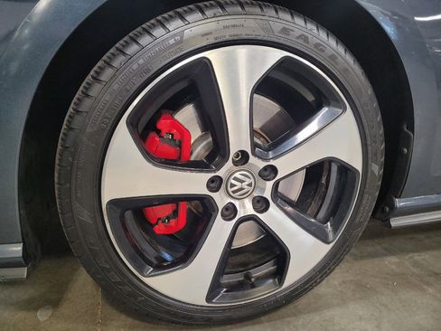 Used 2019 Volkswagen GTI S FWD image 31