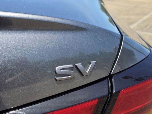 Used 2024 Nissan Altima 2.5 SV FWD image 34