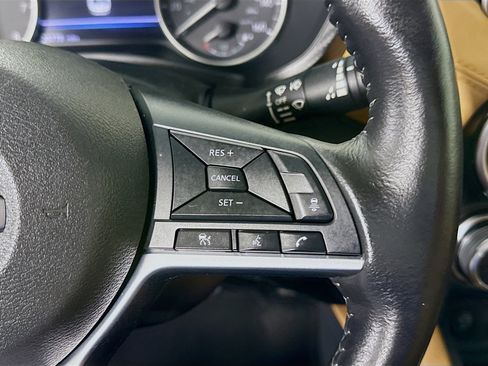 Used 2024 Nissan Sentra SV w/ SV Premium Package image 15