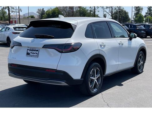 Certified 2025 Honda HR-V EX-L image 6