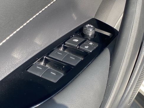 Certified 2022 Toyota Corolla SE FWD image 29