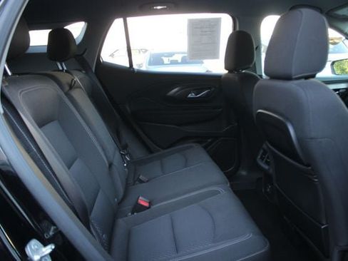 Used 2023 GMC Terrain SLE AWD/4WD image 29