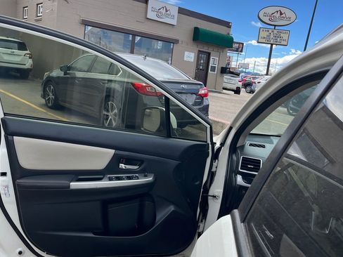 Used 2017 Subaru Crosstrek 2.0i Limited image 10