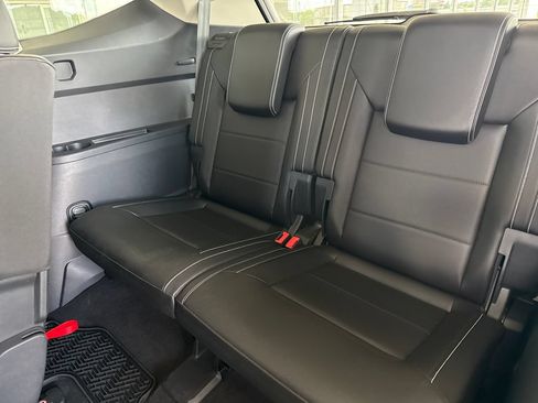 Used 2023 Volkswagen Atlas SE w/ Black Wheel Package FWD image 28