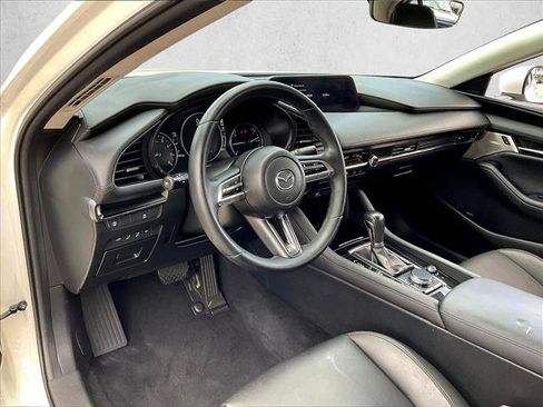 Used 2019 MAZDA MAZDA3 Sedan w/ Preferred Package FWD image 13