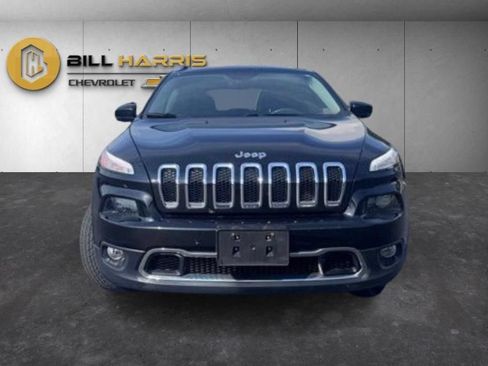 Used 2016 Jeep Cherokee Limited AWD/4WD image 2
